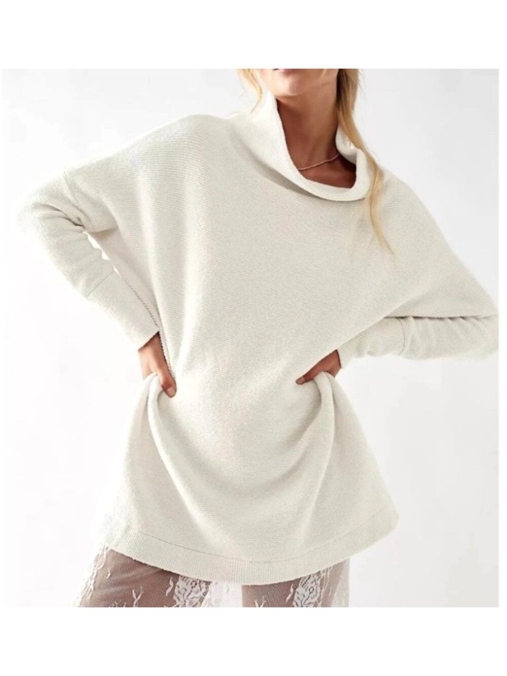 Free People Women's Sz XS Ottoman Slouchy Tunic Ivory Mock Neck Sweater